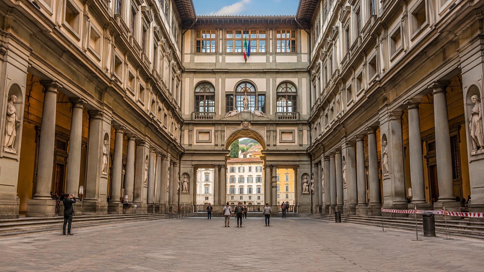 Italy's Timeless Treasures : La Dolce Vita - Italy Photo 1